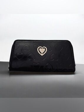 Suzy Smith London Black Heart-Embossed Wallet
